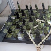 Шахматы из уральских камней :: Вера Щукина