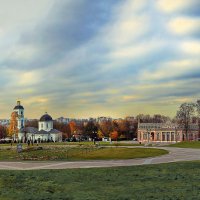 площадь перед царицинским дворцом.Царицино :: юрий макаров