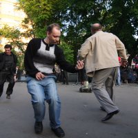 Народ танцует :: Анатолий Сафонов
