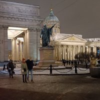Прогулки у Казанского собора вечерней порою :: Стальбаум Юрий 