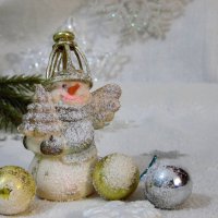 Спешит на праздник снеговик. :: nadyasilyuk Вознюк