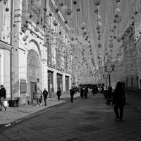 Свет и тени большого города. :: Борис Бутцев