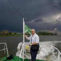 Приключения в Азовском море :: Владимир Бесперстов