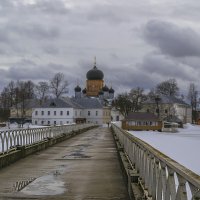 Свято-Введенская островная пустынь :: Сергей Цветков