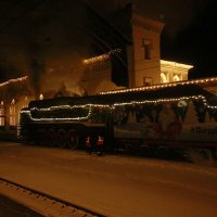 Петергоф, праздник Рождества 2023 г., поезд Деда Мороза. :: Танзиля Завьялова