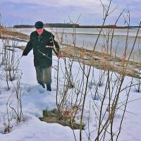 В апреле у реки! :: Владимир 