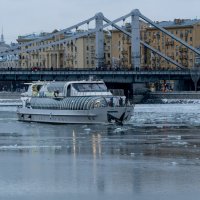 И плывет кораблик -:)) :: Александр Запылёнов