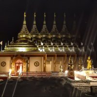 бирманский буддийский храм :: Георгий А
