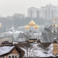 Взгляд над крышами. :: Анатолий. Chesnavik.