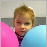 Девочка и воздушные шарики. :: Владимир Попов