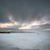 Зимний вечер на заливе... :: Сергей Кичигин