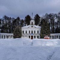 (почти) общий вид усадьбы Середниково :: Георгий А