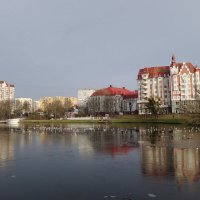 Вдоль Нижнего озера, Калининград :: Маргарита Батырева