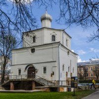Одна из великолепных церквей в новгородской обители купечества -- Торгу (Ярославовом дворище) :: Стальбаум Юрий 