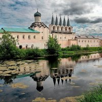 Монастырский пруд. :: Николай Рубцов