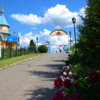 Идем на выход, попив водички, насладившись благостностью этого места. :: Александра Фомина