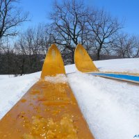 Тяжело на лыжах по мартовскому снегу.. :: Андрей Заломленков (настоящий) 