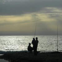 рыбалка на берегу моря. :: Анастасия 