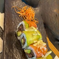 Японский ресторан презентует нам суши :: Александр Деревяшкин