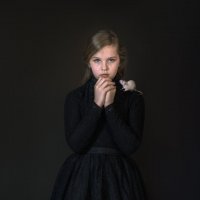 Девочка с мышкой :: Lyudmyla Pokryshen