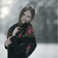 Девушка в платке :: Тимур Кострома ФотоНиКто Пакельщиков