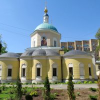 Храм весной :: Александр Чеботарь