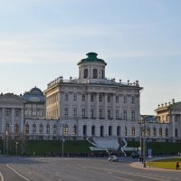 МОСКВА, прогулка. :: Виктор Осипчук