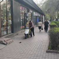 На улочках Алматы :: Андрей Хлопонин