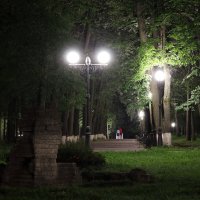 Шуя. Центральная аллея в городском парке. :: Сергей Пиголкин