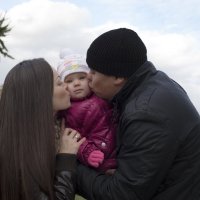 Семейный фотосет! Кристиночке 1 годик!!!! :: Виктория Чернобельская