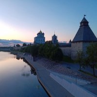 Псков. Закат :: Сергей Петров 