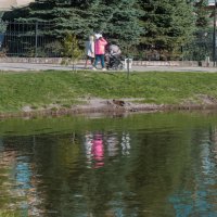 Отдых в  парке Гагарина :: Валентин Семчишин