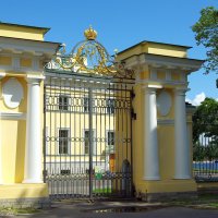 Главные ворота Каменноостровского дворца на наб. Малой Невки, д. 1. :: Валерий Новиков