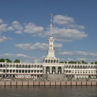 Северный речной вокзал :: Сергей Беляев
