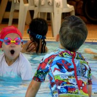 Дети в бассейне. :: Валерьян Запорожченко
