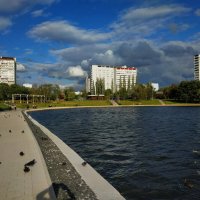 Июль в городе :: Андрей Лукьянов