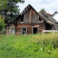 Заброшенные домики в деревне :: Татьяна Лютаева