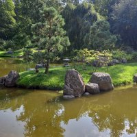 Прогулка в Японском саду :: veera v