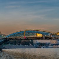 Пешеходные мосты на Москва реке :: Aleksey Afonin