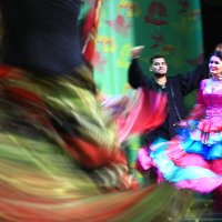 Танцует цыганский театр   Ромэн :: олег свирский 