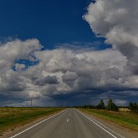 По осевой. :: Михаил Полыгалов