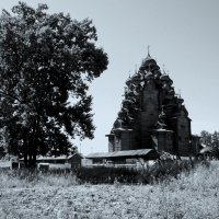 Этнографический парк. Покровская церковь. :: Юрий Велицкий