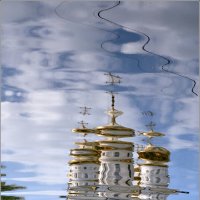 Отражение Никольского храма :: Николай Кувшинов