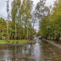 Осень в городе :: Валерий Иванович