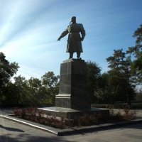 В.С.Хользунов. Памятник в Волгограде. :: Юрий ГУКОВЪ