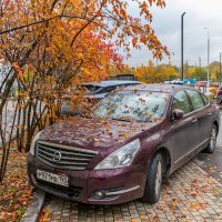 Осень в городе :: Валерий Иванович