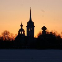 в Новой Ладоге... :: Сергей Румянцев