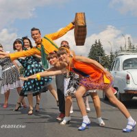 Опаздываем,ну подвезите,пожалуйста!..))). :: Александр Герасенков