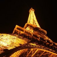 One night in Paris :: Eva Langue