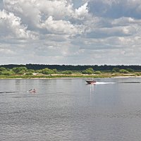 По Волге с ветерком :: Евгений Корьевщиков